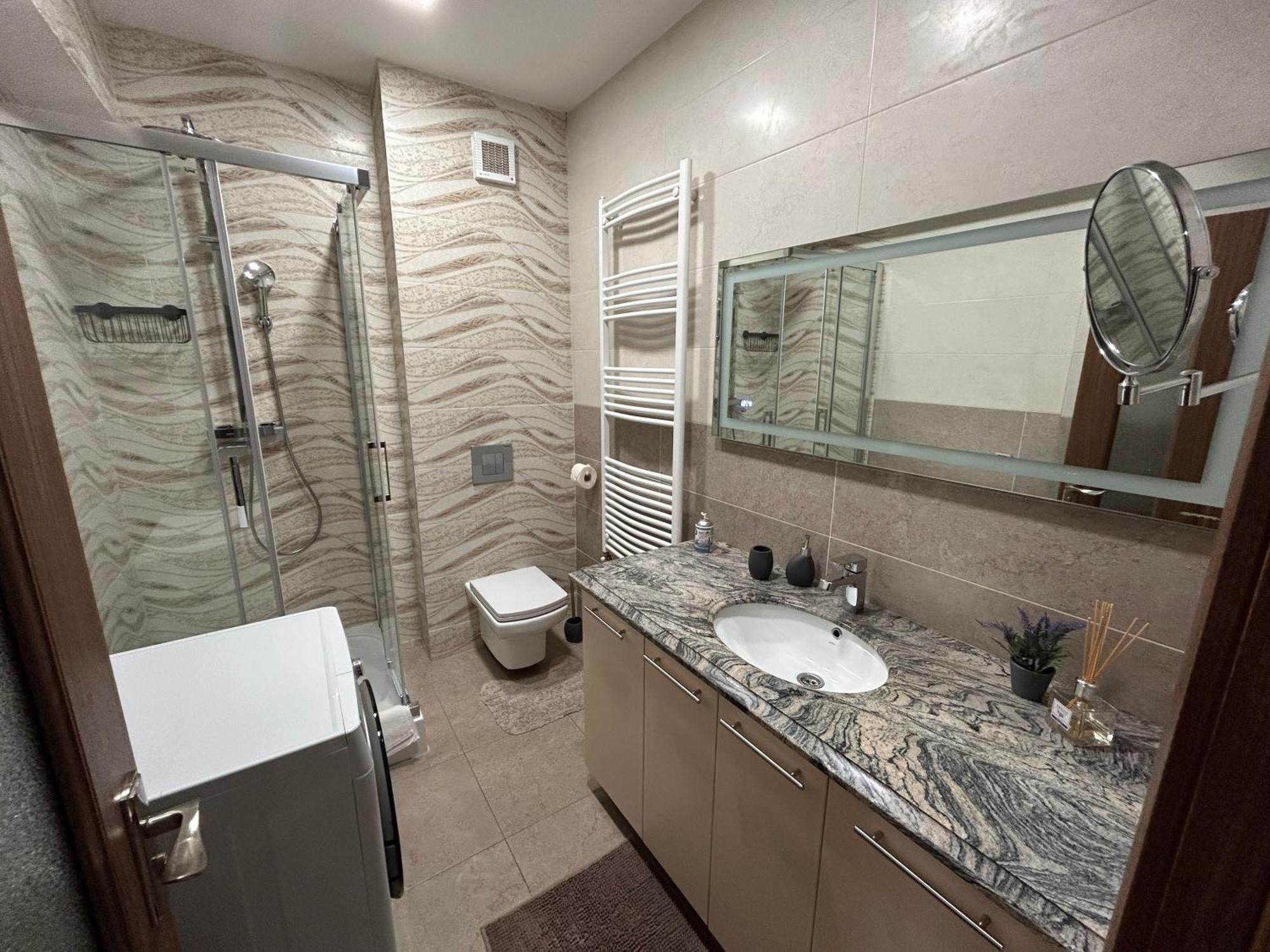 Lucky Apartment Braşov Buitenkant foto